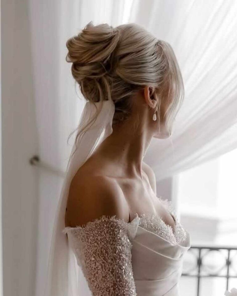 22 Elegant Wedding Hairstyles for Your Dream 2025 Wedding