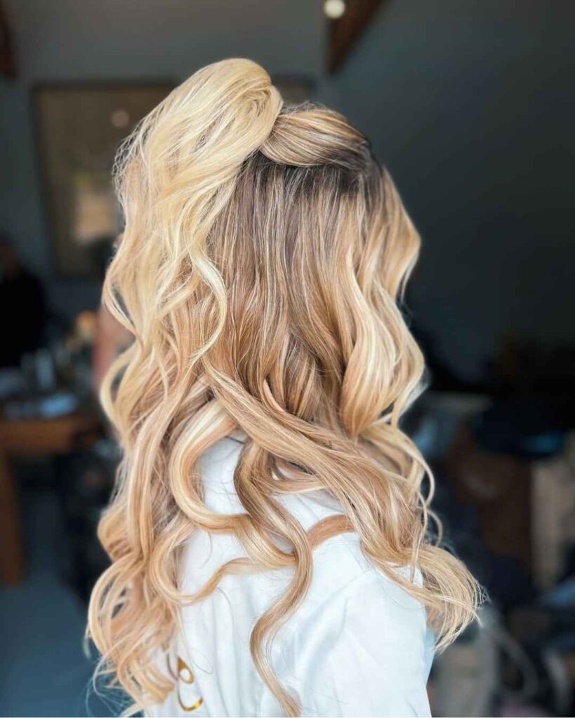  The Flipped Ponytail Tuck