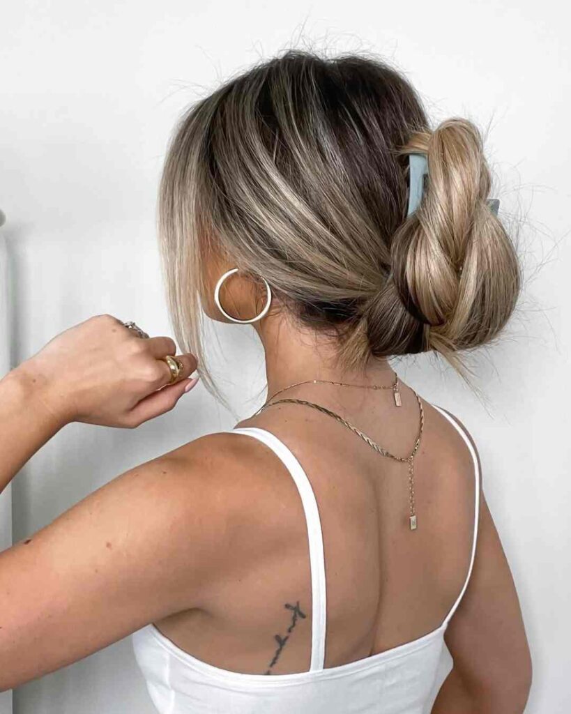The Half-Up, Half-Down Casual