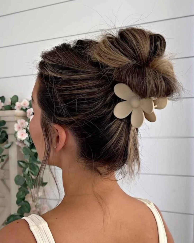 The Voluminous Top Section Clip
