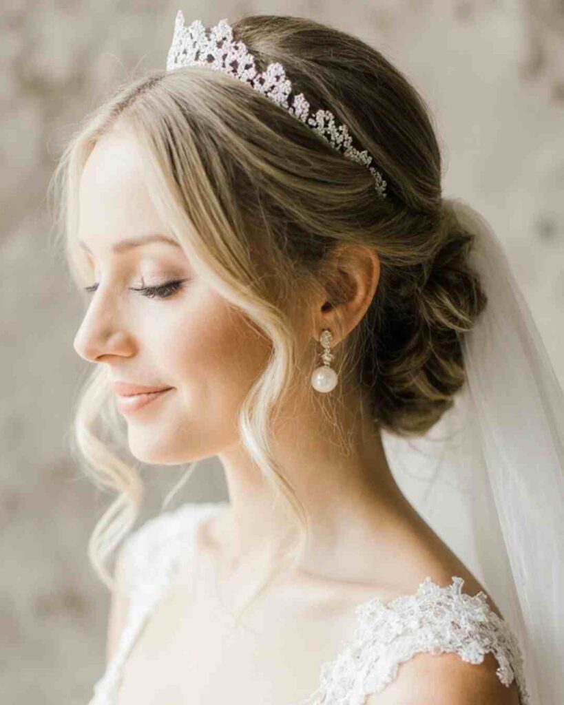 wedding hairstyles for thin hair that add volume