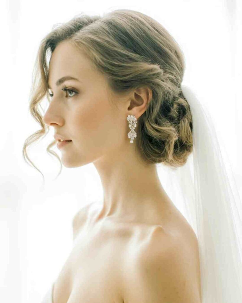 wedding hairstyles for thin hair that add volume